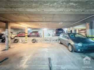 Parking te koop Elsene Boondael - beveiligd - nabij station