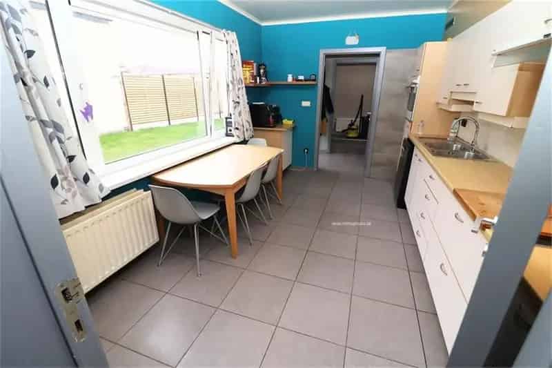 Gerenoveerde gezinswoning te Ertvelde met 3 slaapkamers