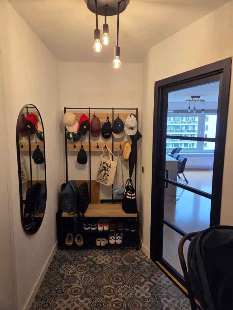 Appartement te koop: Modern gerenoveerd hoekappartement met 2 of 3 slaapkamers