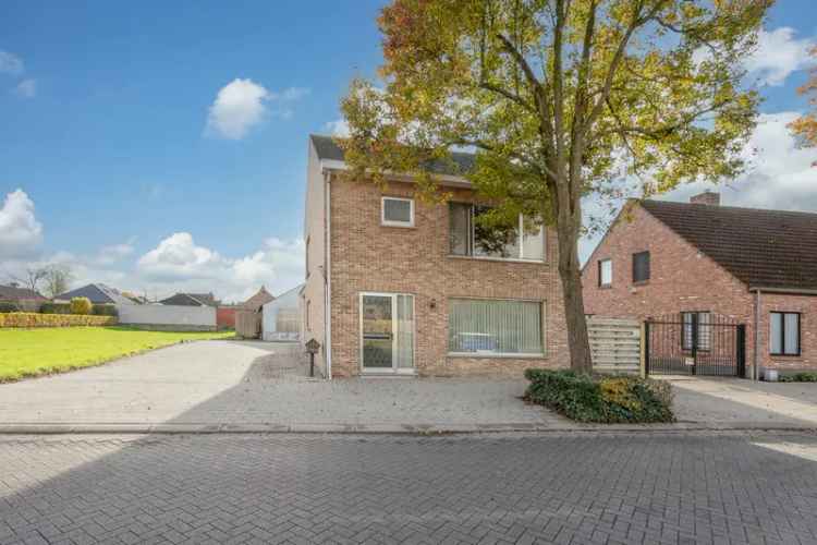 Ruime Woning Met Afzonderijke Werkruimte