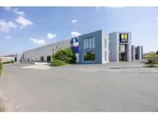 Industrie te koop Ardooie 9000m2 magazijn ruimte kantoren