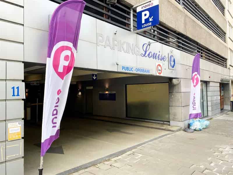 4 Parkeerplaatsen te Koop Nabij Louizalaan