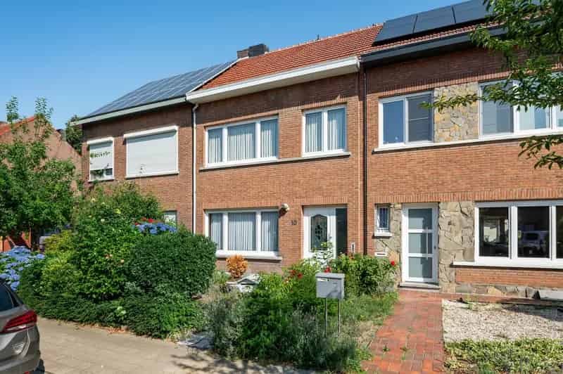 Rijwoning te koop 162m² nabij invalswegen
