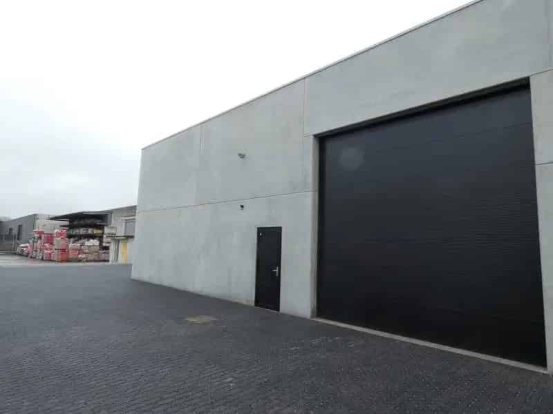 Recente Loods 225m2 Industrieterrein Torhout