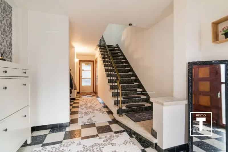 Huis te Koop Gentbrugge 3 Slaapkamers Nabij Centrum
