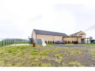 Handelsfonds Rumes 600m² Fitness Gite Appartement Parkeerplaats