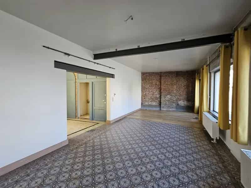 Huis te koop in centrum Haacht met 2 garages