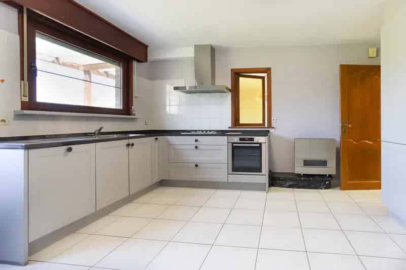 Huis te koop: Instapklare gezinswoning met 3 slaapkamers en grote tuin