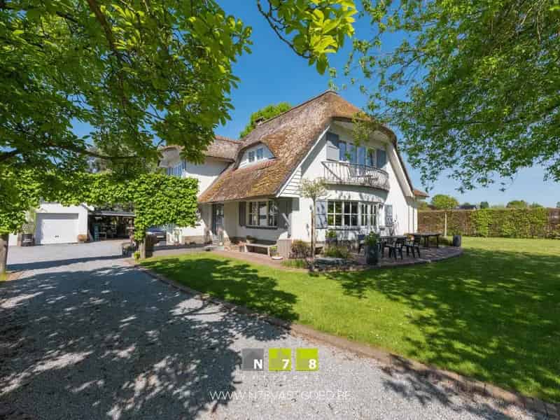 Huis met B&B te Lanaken 336m² 4 kamers Grote Tuin