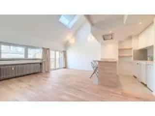 Penthouse te Koop Ukkel 1 Slaapkamer Gerenoveerd