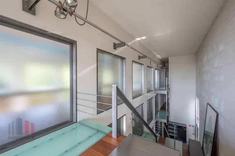 Kantoorruimte te koop Roeselare - 1550m²