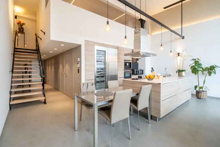 Te Huur: Moderne Loft 3 Slaapkamers Avelgem