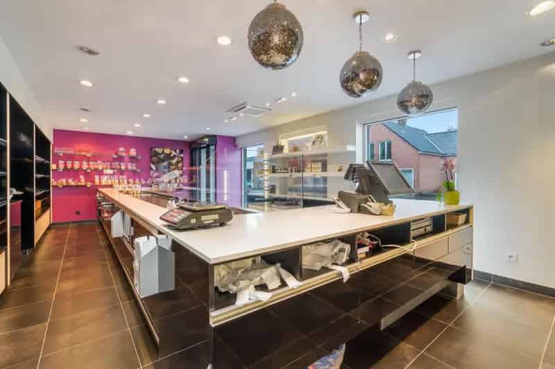 Handelspand Bakkerij met Woning 4 Slaapkamers
