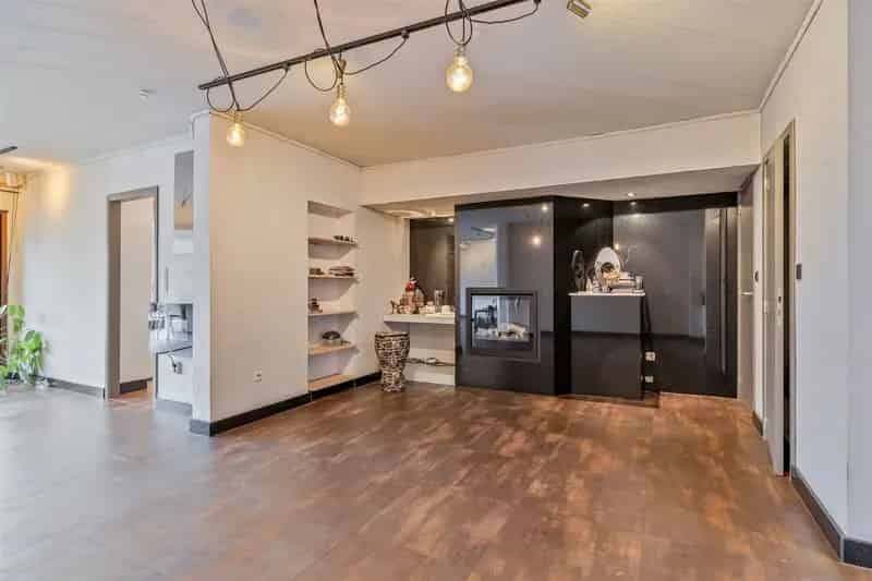 Duplex Appartement Edegem: Ruime Tuin Garage