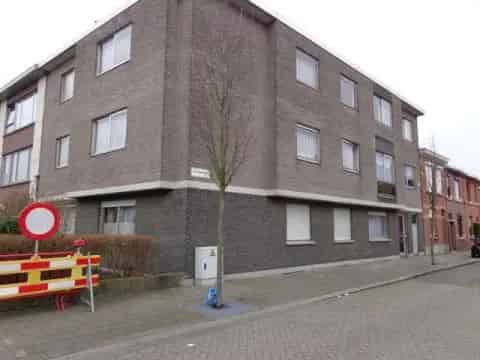Appartementen 1 slaapkamer  11 woningen 3 verdiepingen 1982