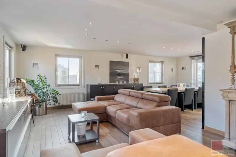 Ruime Landelijke Vrijstaande Woning 214m2