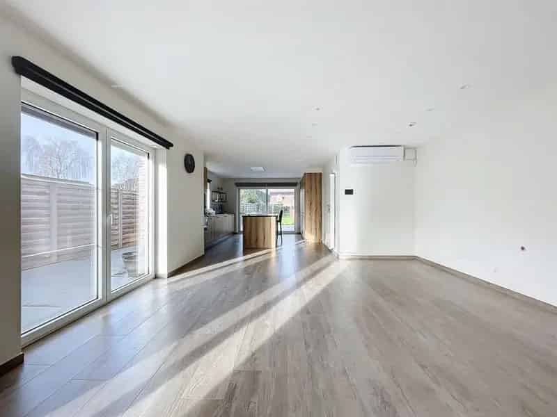 Te Koop Oostduinkerke: Gerenoveerde 3 Slaapkamers Energiezuinig