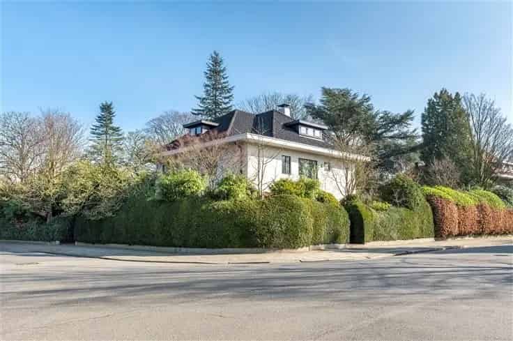Luxe Villa te Koop Wilrijk 5 slaapkamers 3 badkamers