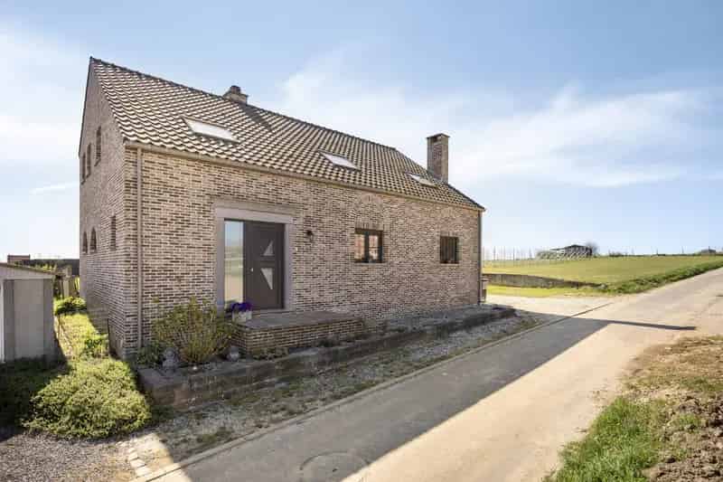 Gezellige woning ruime tuin rustige omgeving