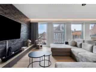 Appartement te Koop Brugge - Luxe Panoramisch Uitzicht Hallentoren