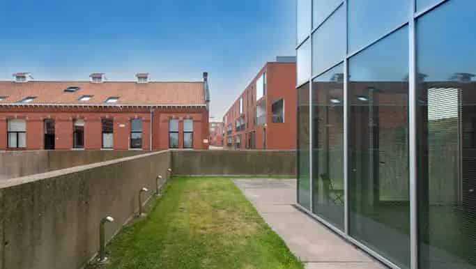 Gelijkvloers Appartement Oostende 2 slaapkamers tuin garage