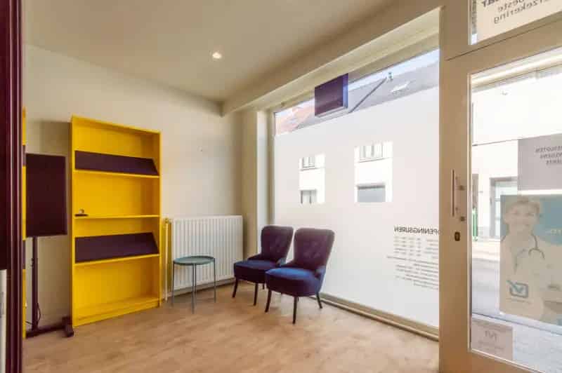 Huis te huur: Ruim Kantoor Handels Pand 4 slaapkamers Zuidtuin