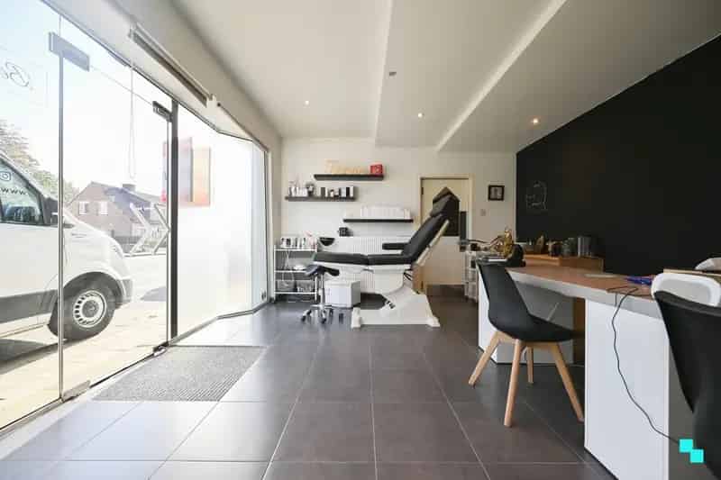 Multifunctioneel Pand Praktijk Woning Opslag Appartement