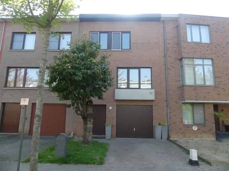 Ruime woning Aartselaar Topbuurt