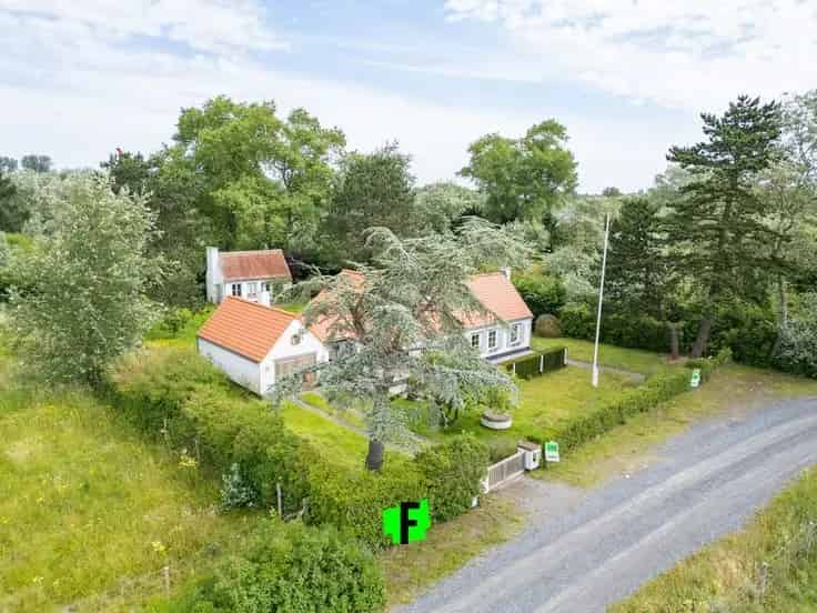Vissersvilla te Koop Sint Idesbald 4 slaapkamers grote tuin