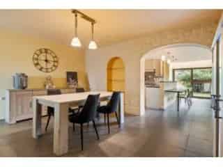 Huis te koop Merksem - 2 à 3 slaapkamers, tuin en garage