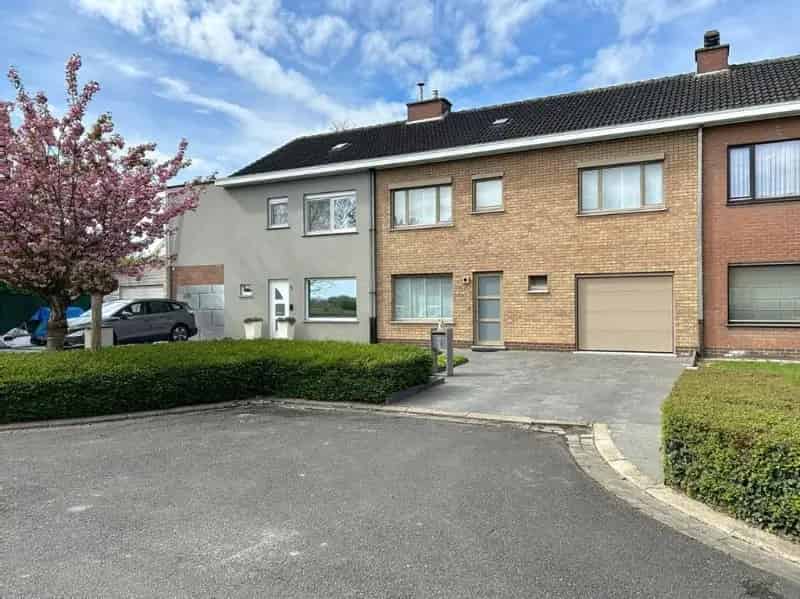 Huis te koop 4 slaapkamers Zuidtuin Garage Zonnepanelen