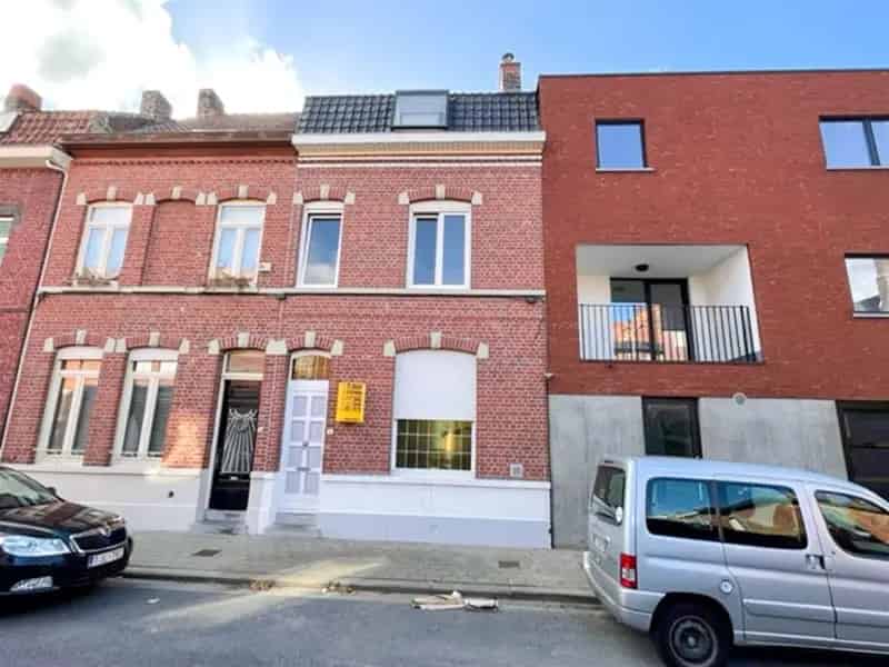 Rijwoning te huur - 3 slaapkamers - Stadstuin - Geisoleerde zolder