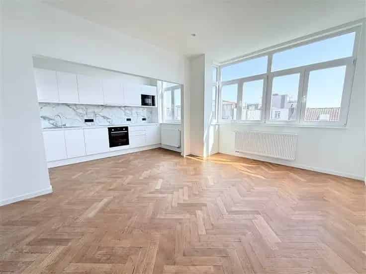 Appartement Te Koop Forest 91m² 2 slaapkamers Nabij UCCLE