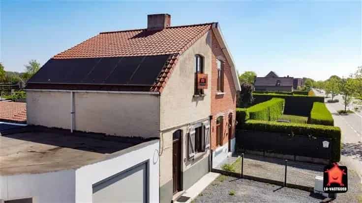 Huis Te Koop Gunstig Gelegen Instapklare Woning Veel Mogelijkheden