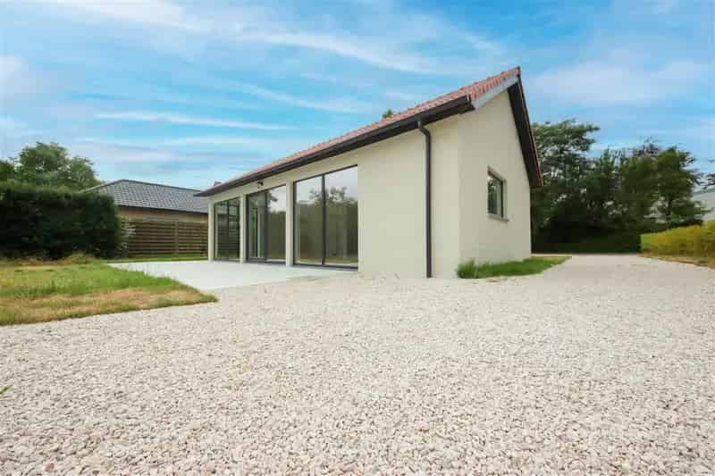 Geringeoveerde Villa te Marke nabij Kortrijk