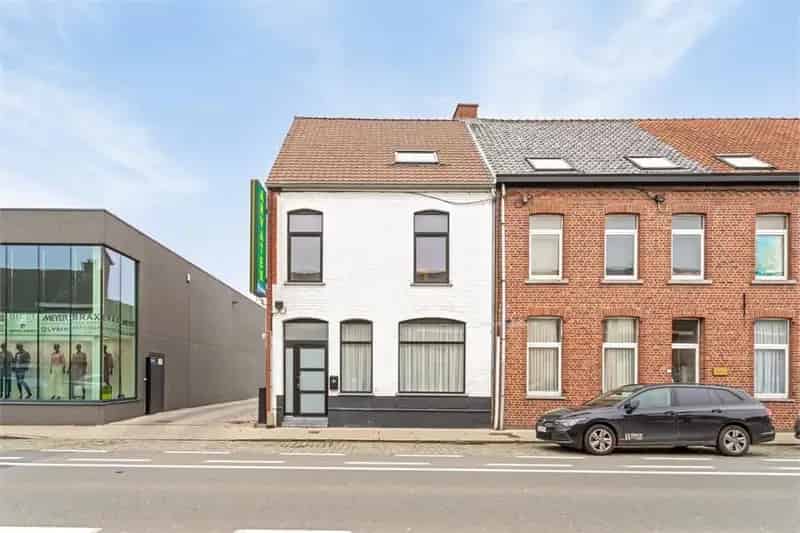 Huis te koop Wevelgem 5 slaapkamers grote tuin gerenoveerd
