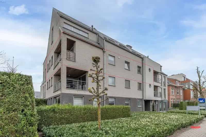 Appartement te koop: 95m², 2 slaapkamers, garage inbegrepen