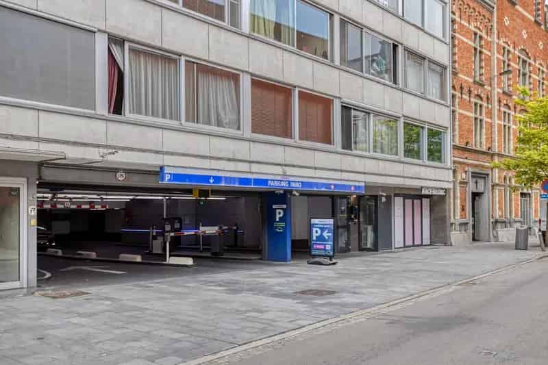 Garage te Huur Antwerpen Centrum - 10 Autostaanplaatsen