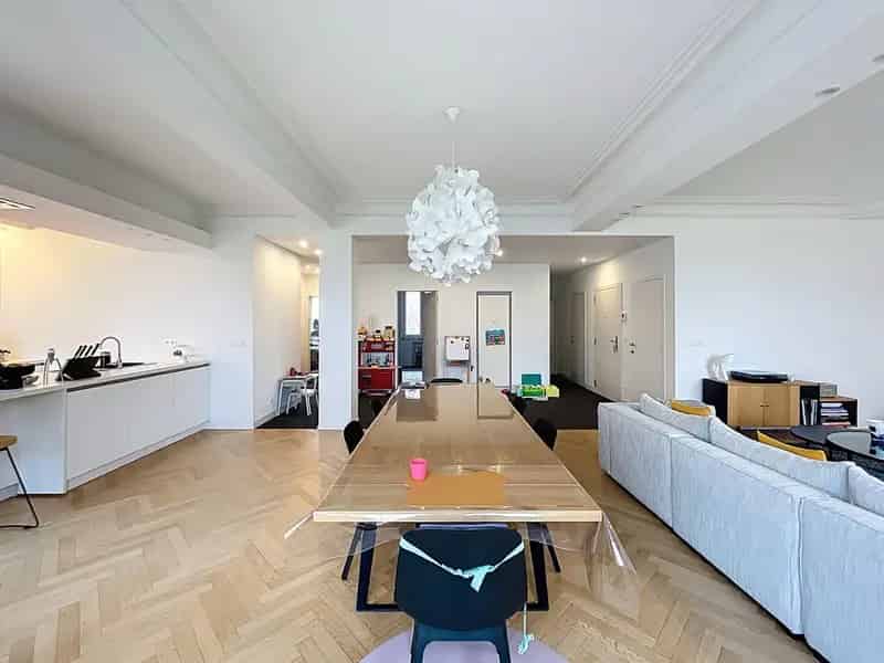 Appartement te huur Etterbeek 2 slaapkamers 155m²