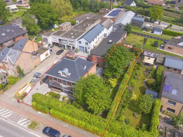 Meesterwoning met bouwgrond en extra mogelijkheden