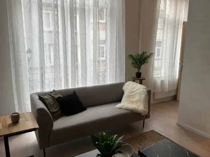 Studio Appartement Te Koop Ixelles - Gerenoveerd - Nabij Metro