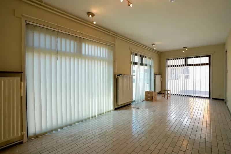 Huis te koop Assenede: Karaktervolle woning met mogelijkheden