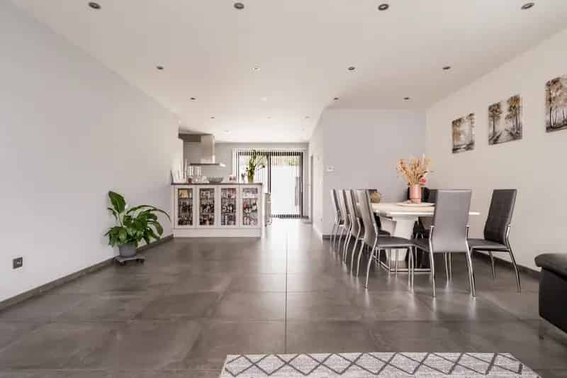 Huis te huur: Ruime woning met atelier - 4 slaapkamers - Energiezuinig