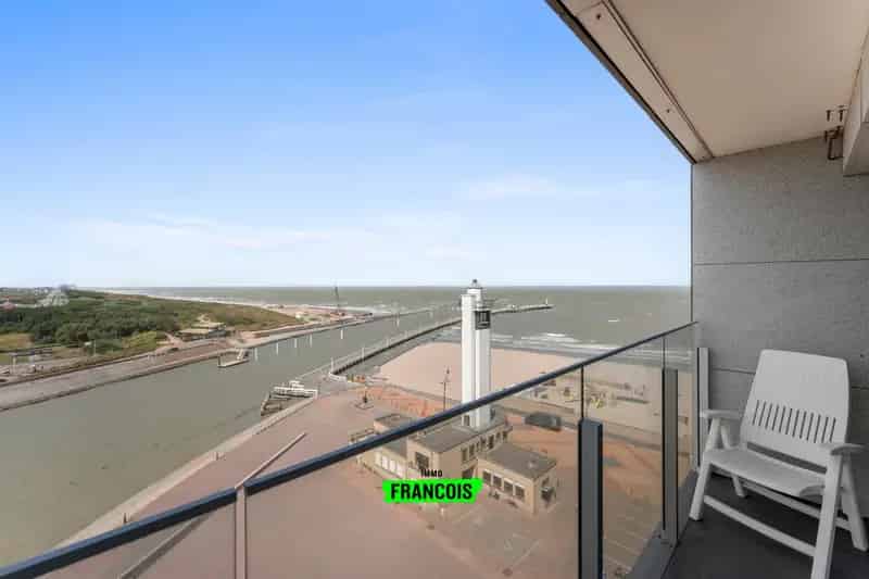 Appartement te koop Blankenberge: Zeer ruim appartement met 2 slaapkamers en terras
