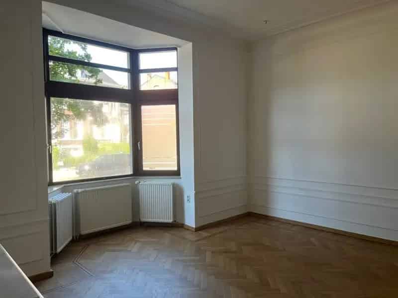 450m² Kantoor Praktijkruimte te Huur