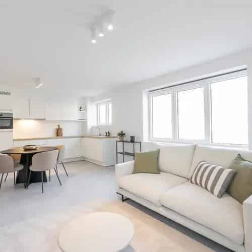 Gerenoveerd 2 Slaapkamer Appartement Bredene Nabij Spuikom