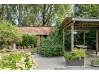 Huis te koop Edingen Ruime woning met tuin