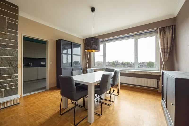 Appartement te huur Merksem: Lichtrijk 2 slaapkamers nabij Antwerpen