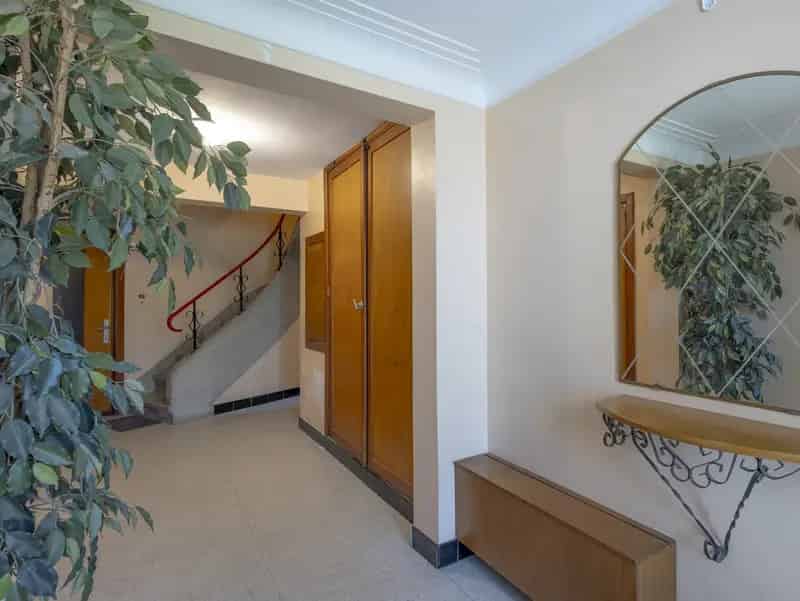 Appartement te huur Anderlecht 2 slaapkamers garage