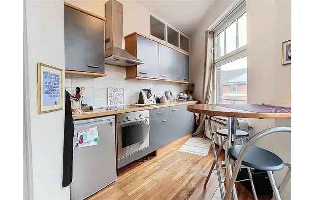 Huur 1 slaapkamer appartement van 40 m² in Liège